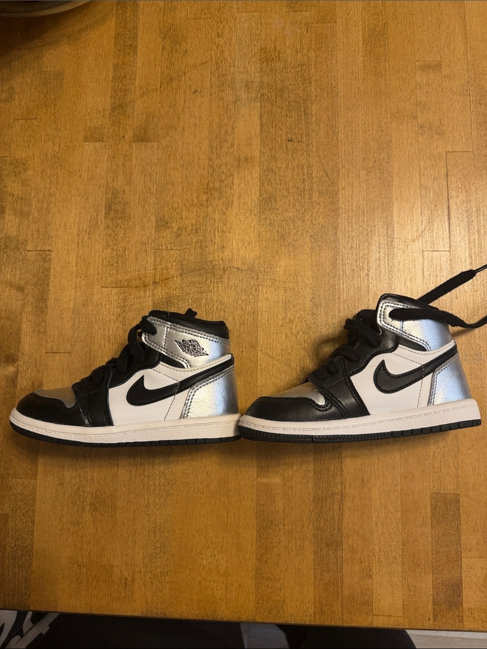Nike jordan 1 high silver toe 8c - Picture 3 of 5